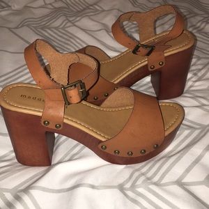 Madden Girl Platform/sandals